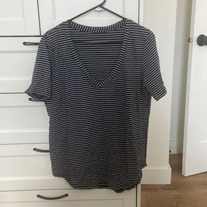 Lululemon t shirt